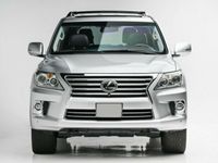 używany Lexus LX570 