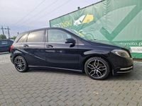 Używany Mercedes B180 109 KM (80 kW) 2014 Czarny (metalik) Minivan