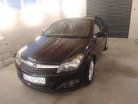 Używany Opel Astra GTC 77 KM (56 kW) 2006 Czarny Hatchback