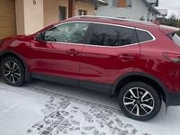 Używany Nissan Qashqai 2018 Czerwony SUV