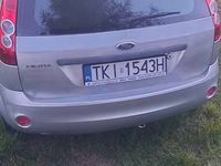 Używany Ford Fiesta 2007 Srebrny Hatchback