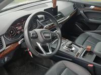 Używany Audi Q5 2018 Srebrny SUV