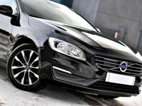 Używany Volvo V60 120 KM (88 kW) 2018 Czarny Kombi