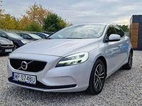 Używany Volvo V40 Momentum 120 KM (88 kW) 2019 Srebrny Kombi