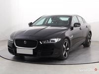 Używany Jaguar XE 2016 Czarny Sedan/Limuzyna