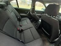 używany BMW 318 E90 i