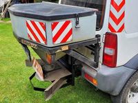 używany Suzuki Jimny 2007r cięzarowy VAT1 plug Pfau posypywarka SnoWay 4x4 fa vat
