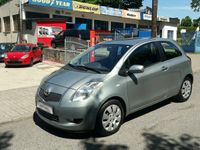 używany Toyota Yaris 1.3dm 87KM 2006r. 121 400km