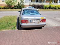 używany Mercedes E280 