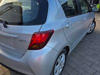 Używany Toyota Yaris 99 KM (72 kW) 2015 Hatchback