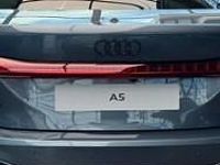 używany Audi A5 IV e-Hybrid quattro e-Hybrid quattro (299 KM) Adaptacyjny asystent pręd