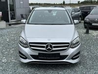 Używany Mercedes B180 109 KM (80 kW) 2016 Srebrny (metalik) Minivan