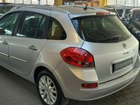 używany Renault Clio 1.1dm 101KM 2010r. 177 000km