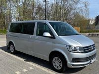 Używany VW Caravelle 2015 Srebrny Minivan
