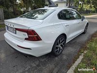 używany Volvo S60 T5 250 KM skóra 67 tyś przebiegu biała perła vat marża