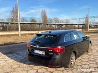 używany Toyota Avensis salon Polska