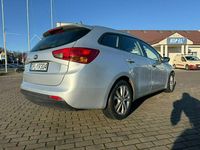 Używany Kia Ceed 90 KM (66 kW) 2013 Srebrny Hatchback