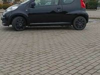Używany Peugeot 107 2008 Czarny Hatchback