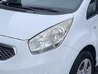 Używany Kia Venga 90 KM (66 kW) 2010 Biały Hatchback