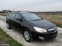 używany Opel Astra 1.7dm 110KM 2011r. 88 000km