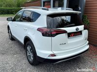 używany Toyota RAV4 Hybrid 