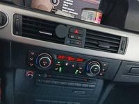 Używany BMW 320 2009 Srebrny Kombi