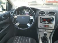 używany Ford Focus 1.6dm 101KM 2009r. 182 000km