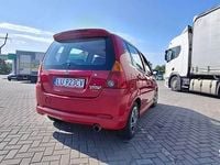 Używany Daihatsu YRV 2004 Czerwony Minivan
