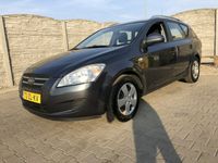 używany Kia Ceed 1.6dm 126KM 2010r. 165 000km