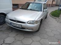 używany Ford Escort 