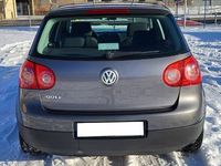 używany VW Golf V 1,4 MPI, dobry stan, duże radio z ekranem