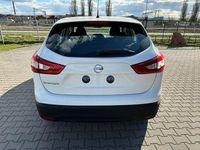 Używany Nissan Qashqai 115 KM (84 kW) 2015 Biały SUV