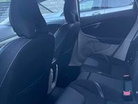 Używany Volvo V40 115 KM (84 kW) 2014 Biały Kombi