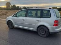 Używany VW Touran 2005 Srebrny Minivan
