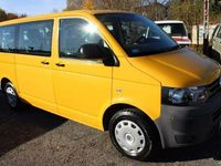 używany VW Caravelle 2dm 102KM 2010r. 501 000km