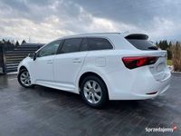 używany Toyota Avensis 1.6 D4D 112 KM 2015 r. LIFT