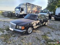 Używany Mercedes E280 1984 Niebieski Sedan/Limuzyna