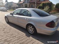 używany Mercedes E220 CDI 2005 Rok