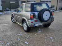 używany Toyota RAV4 