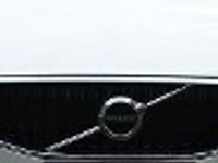 używany Volvo XC60 II Biała Perła Tempomat Aktywny Kamera Cofania