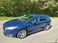 Używany Ford Focus 2015 Granatowy Kombi