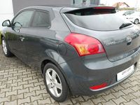 używany Kia Ceed 1.6dm 114KM 2008r. 150 000km