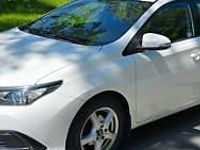 Używany Toyota Auris 99 KM (72 kW) 2015 Biały Kombi