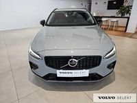 Używany Volvo V60 197 KM (144 kW) 2025 Szary Kombi