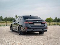 używany BMW M550 i 2dm 190KM 2023r. 37 599km