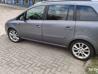 używany Opel Zafira B 2005r 7 osobowy