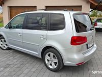używany VW Touran 2.0 Diesel 140km 2015r bogate wyposażenie