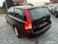 Używany Volvo V50 100 KM (73 kW) 2007 Czarny Kombi