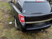 Używany Opel Astra 140 KM (102 kW) 2008