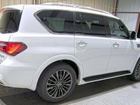 używany Infiniti QX80 